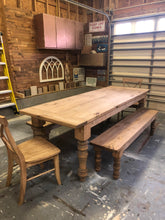 Load image into Gallery viewer, Turned Leg Farmhouse Table Sets
