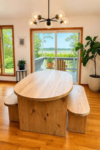 Load image into Gallery viewer, Oval Style Table
